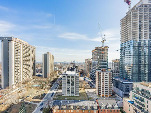 1402 - 101 Erskine Ave, Condo with 2 bedrooms, 2 bathrooms and 1 parking in Toronto ON | Image 21