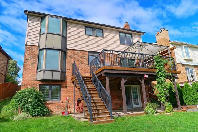 42 Parkside Dr, House detached with 3 bedrooms, 4 bathrooms and 4 parking in Brampton ON | Image 13
