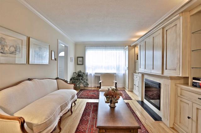 25 Rowley Ave, House semidetached with 3 bedrooms, 2 bathrooms and 2 parking in Toronto ON | Image 37