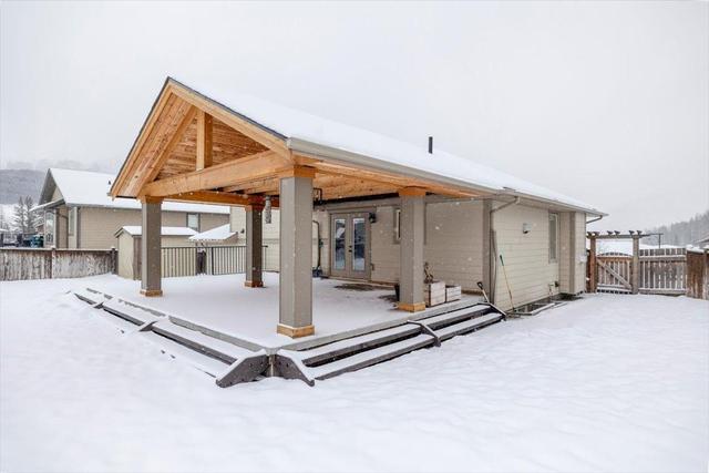 2311 Falcon Court, House detached with 3 bedrooms, 2 bathrooms and 5 parking in Sparwood BC | Image 65