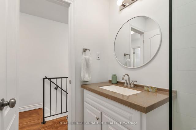 940 Shaw St, House semidetached with 3 bedrooms, 4 bathrooms and 3 parking in Toronto ON | Image 19