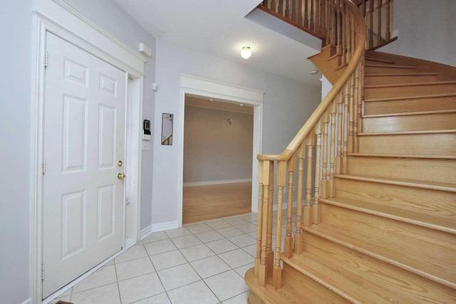 81 Stonebridge Blvd, House detached with 4 bedrooms, 4 bathrooms and 2 parking in Toronto ON | Image 6