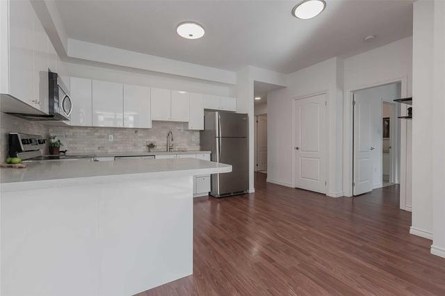110 - 135 James St S, Condo with 3 bedrooms, 2 bathrooms and 0 parking in Hamilton ON | Image 4
