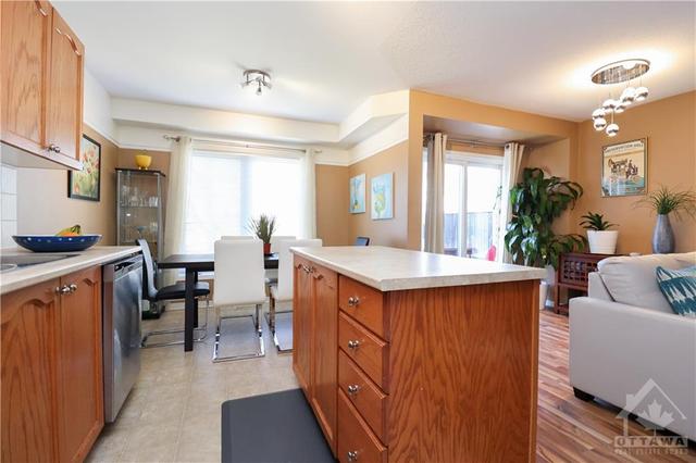 409 Hillsboro Private, Townhouse with 3 bedrooms, 3 bathrooms and 2 parking in Ottawa ON | Image 10