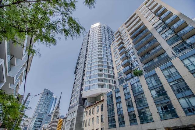 2205 - 68 Shuter St, Condo with 2 bedrooms, 2 bathrooms and 1 parking in Toronto ON | Image 12