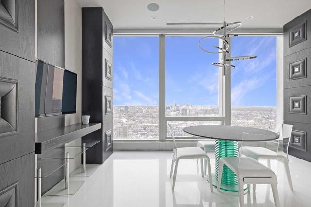 4001 - 50 Yorkville Ave, Condo with 2 bedrooms, 4 bathrooms and 3 parking in Toronto ON | Image 8