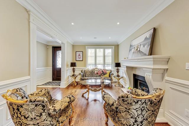 292 Laird Dr, House detached with 4 bedrooms, 5 bathrooms and 4 parking in Toronto ON | Image 20
