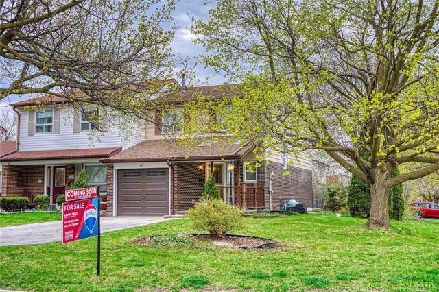 47 Longbourne Cres, House semidetached with 3 bedrooms, 3 bathrooms and 5 parking in Brampton ON | Image 1