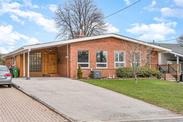 80 Northey Dr, House semidetached with 1 bedrooms, 2 bathrooms and 4 parking in Toronto ON | Image 1