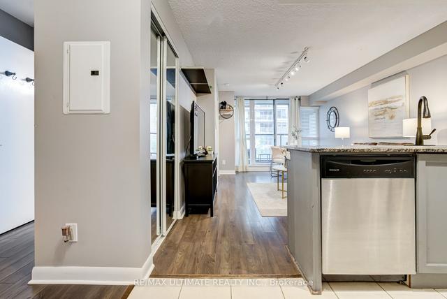 247 - 525 Wilson Ave, Condo with 1 bedrooms, 1 bathrooms and 1 parking in Toronto ON | Image 36