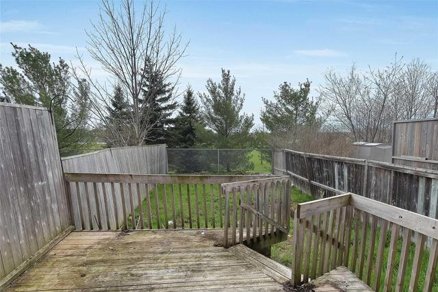 64 Michael Cres, House attached with 3 bedrooms, 2 bathrooms and 2 parking in Barrie ON | Image 19