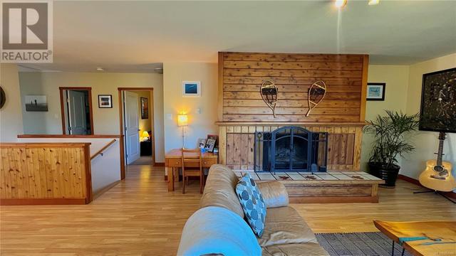 1280 Rupert Rd, House detached with 5 bedrooms, 3 bathrooms and 3 parking in Ucluelet BC | Image 13