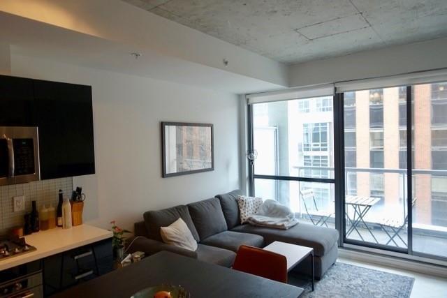820 - 39 Brant St, Condo with 1 bedrooms, 1 bathrooms and null parking in Toronto ON | Image 9