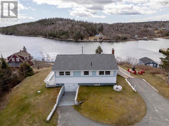 21 Minnie Miller Lane, House detached with 2 bedrooms, 1 bathrooms and null parking in Chester NS | Image 1