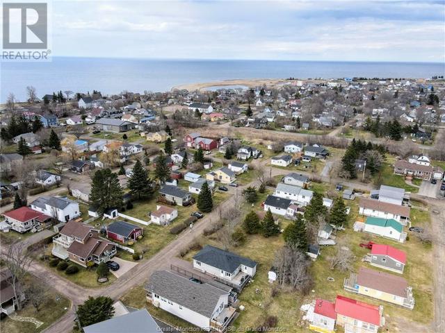 24 Jarvis, House detached with 3 bedrooms, 1 bathrooms and null parking in Shediac P NB | Image 16