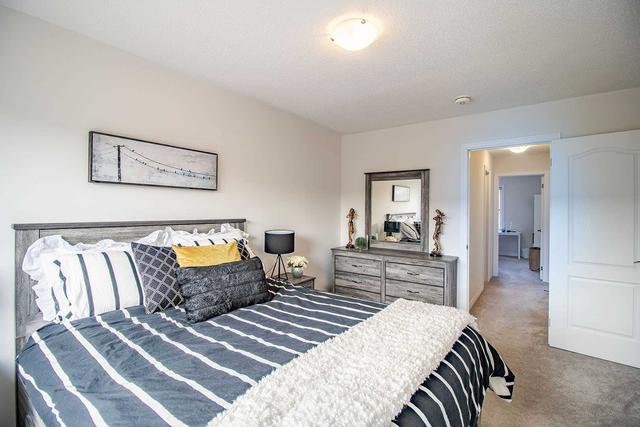9 Cygnus Cres, House attached with 3 bedrooms, 3 bathrooms and 2 parking in Barrie ON | Image 16