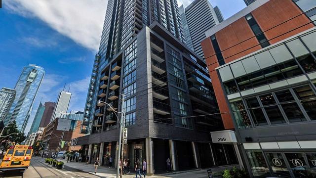 723 - 295 Adelaide St W, Condo with 1 bedrooms, 1 bathrooms and 1 parking in Toronto ON | Image 1