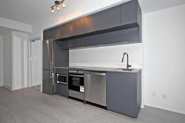 1002 - 181 Dundas St E, Condo with 1 bedrooms, 1 bathrooms and null parking in Toronto ON | Image 10