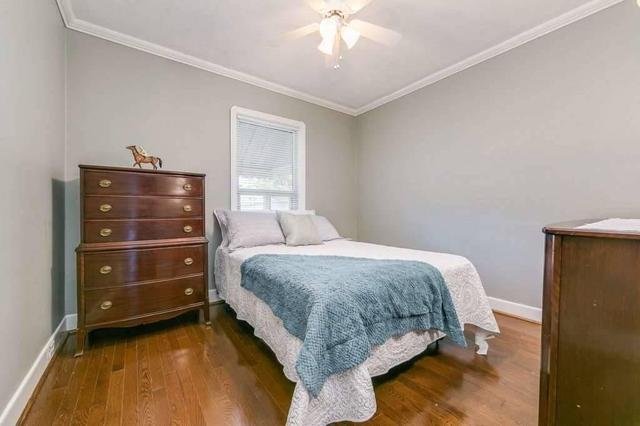 292 Glebemount Ave, House detached with 3 bedrooms, 2 bathrooms and 3 parking in Toronto ON | Image 8