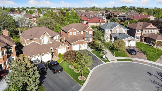 26 Blackwell Pl, House detached with 4 bedrooms, 4 bathrooms and 8 parking in Brampton ON | Image 12