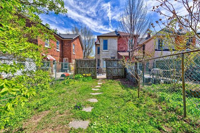 175 Macnab St N, House attached with 3 bedrooms, 1 bathrooms and 1 parking in Hamilton ON | Image 26