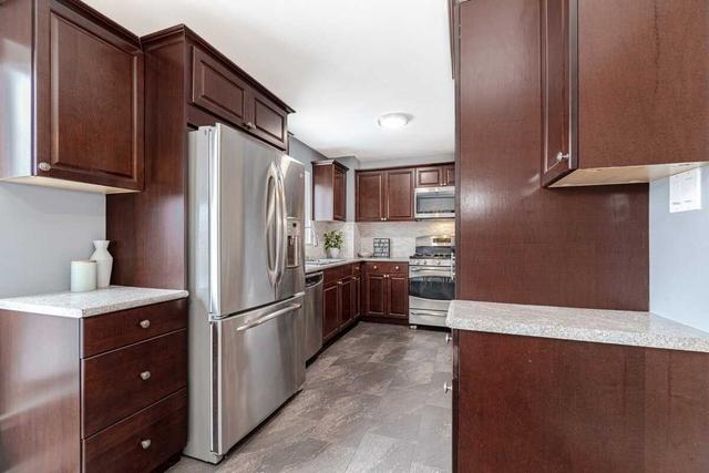51 Mcmullen Cres, Townhouse with 3 bedrooms, 2 bathrooms and 2 parking in Brampton ON | Image 25