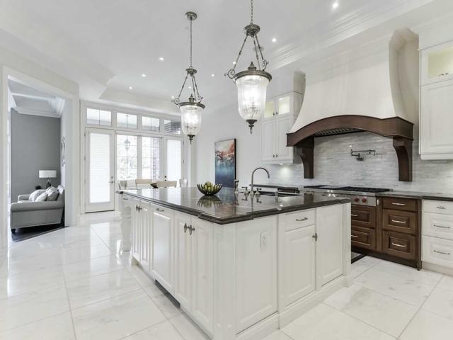 102 Pemberton Rd, House detached with 4 bedrooms, 6 bathrooms and 9 parking in Richmond Hill ON | Image 25