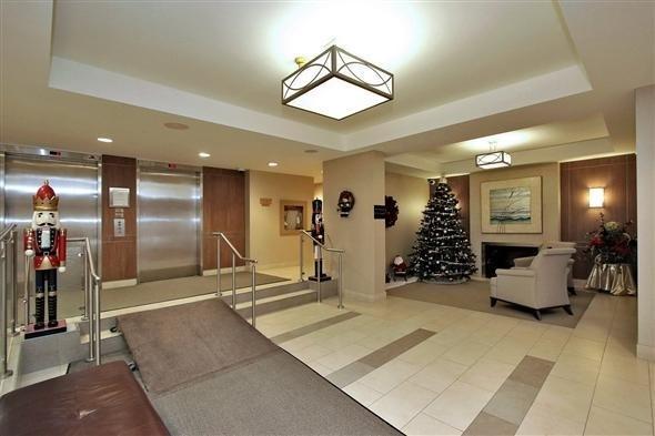 1002 - 20 Baif Blvd, Condo with 2 bedrooms, 2 bathrooms and 1 parking in Richmond Hill ON | Image 2