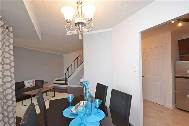 196 - 2001 Bonnymede Dr, Townhouse with 2 bedrooms, 1 bathrooms and 1 parking in Mississauga ON | Image 8