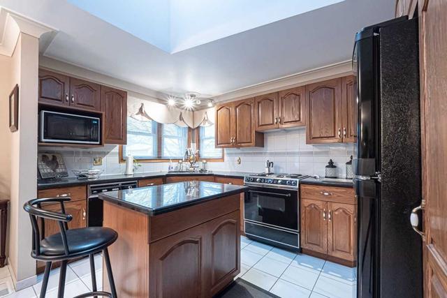 130 West 28th St, House detached with 5 bedrooms, 3 bathrooms and 6 parking in Hamilton ON | Image 39