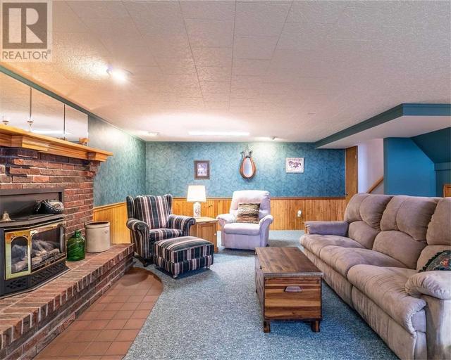 967 Highway 7, House detached with 2 bedrooms, 2 bathrooms and 5 parking in Kawartha Lakes ON | Image 18