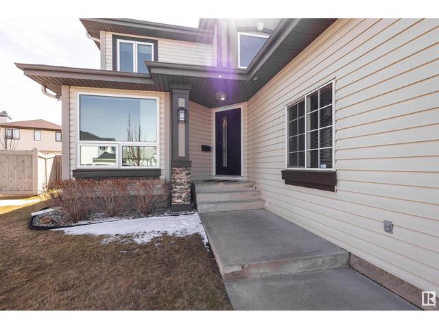17224 113a St Nw, House detached with 4 bedrooms, 3 bathrooms and 4 parking in Edmonton AB | Image 2