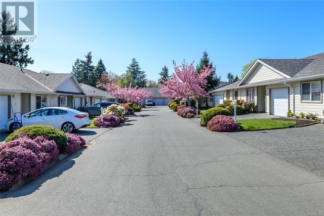 8 - 417 Heather Crt, House attached with 2 bedrooms, 2 bathrooms and 2 parking in Comox BC | Image 37