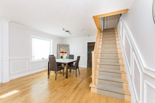 282 Woodfield Rd, House detached with 3 bedrooms, 2 bathrooms and 1 parking in Toronto ON | Image 4
