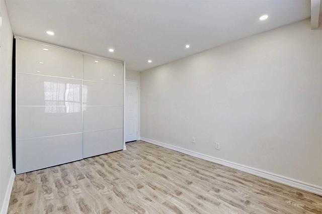 1105 - 180 Markham Rd, Condo with 3 bedrooms, 2 bathrooms and 1 parking in Toronto ON | Image 19