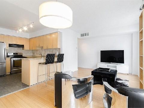 th528 - 10 Douro St, Townhouse with 3 bedrooms, 2 bathrooms and 1 parking in Toronto ON | Image 5
