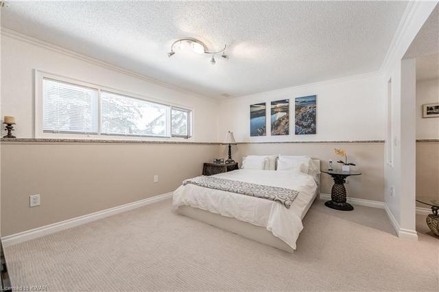 123 Sandsprings Crescent, House detached with 3 bedrooms, 2 bathrooms and 4 parking in Kitchener ON | Image 33