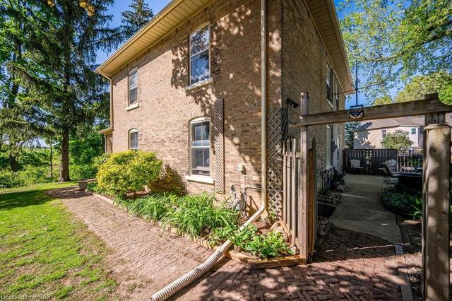 288 Queen Street W, House detached with 4 bedrooms, 1 bathrooms and null parking in Cambridge ON | Image 38