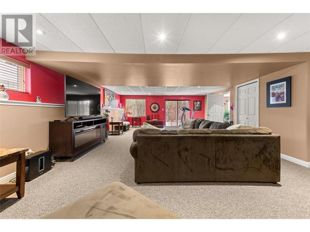 2850 Evergreen Drive, House detached with 3 bedrooms, 3 bathrooms and 2 parking in Penticton BC | Image 38