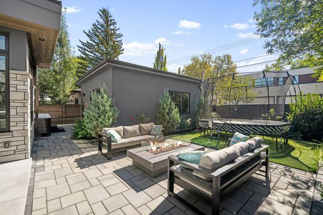 531 47 Avenue Sw, House detached with 6 bedrooms, 6 bathrooms and 2 parking in Calgary AB | Image 49