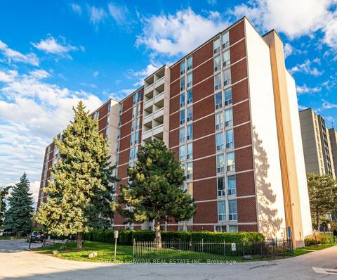 1004 - 75 Glenburn Crt, Condo with 3 bedrooms, 1 bathrooms and 2 parking in Hamilton ON | Card Image