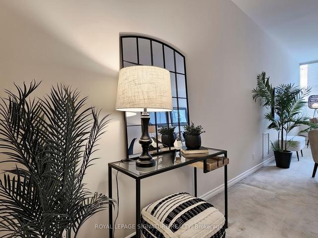 209 - 980 Yonge St, Condo with 1 bedrooms, 1 bathrooms and 0 parking in Toronto ON | Image 3