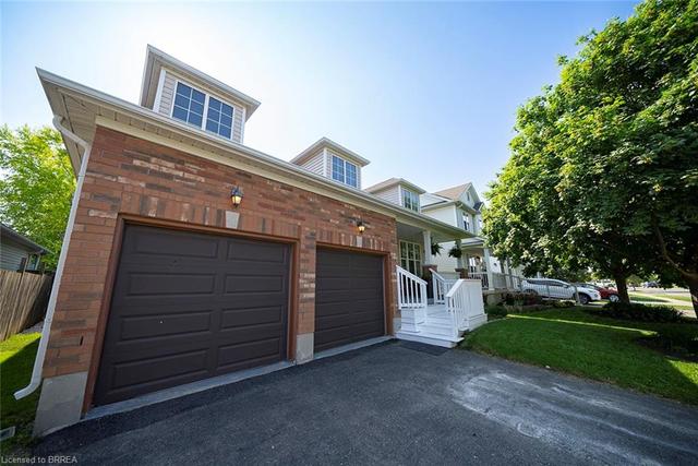 9 Stowe Terrace, House detached with 3 bedrooms, 3 bathrooms and 4 parking in Brantford ON | Image 12