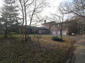 3729 Lakeshore Rd, House detached with 4 bedrooms, 4 bathrooms and 8 parking in Clarington ON | Image 2