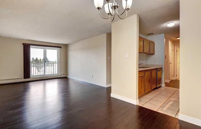 418 - 550 Westwood Drive Sw, Condo with 2 bedrooms, 1 bathrooms and 1 parking in Calgary AB | Image 12