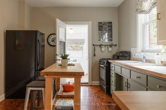 329 Locke St, House semidetached with 3 bedrooms, 1 bathrooms and 0 parking in Hamilton ON | Image 6