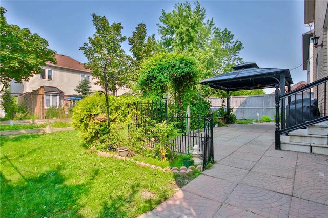 2026 Bridle Rd, House detached with 4 bedrooms, 4 bathrooms and 6 parking in Oshawa ON | Image 35