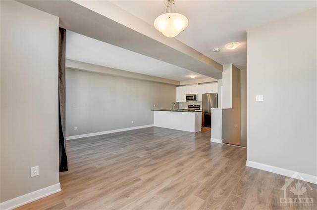 903 Lixnaw Court, Townhouse with 2 bedrooms, 2 bathrooms and 2 parking in Ottawa ON | Image 9