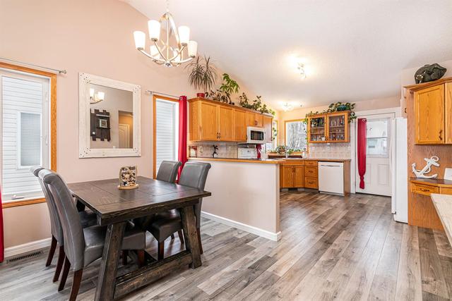 101 Westglen Close, House detached with 3 bedrooms, 2 bathrooms and 2 parking in Red Deer County AB | Image 5