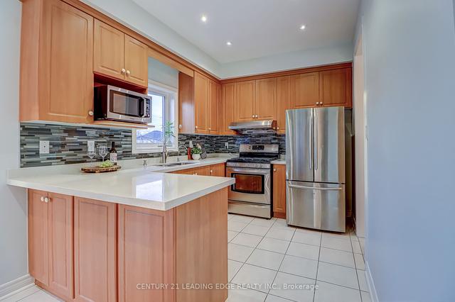 20 Hepburn St, House detached with 4 bedrooms, 5 bathrooms and 5 parking in Markham ON | Image 35